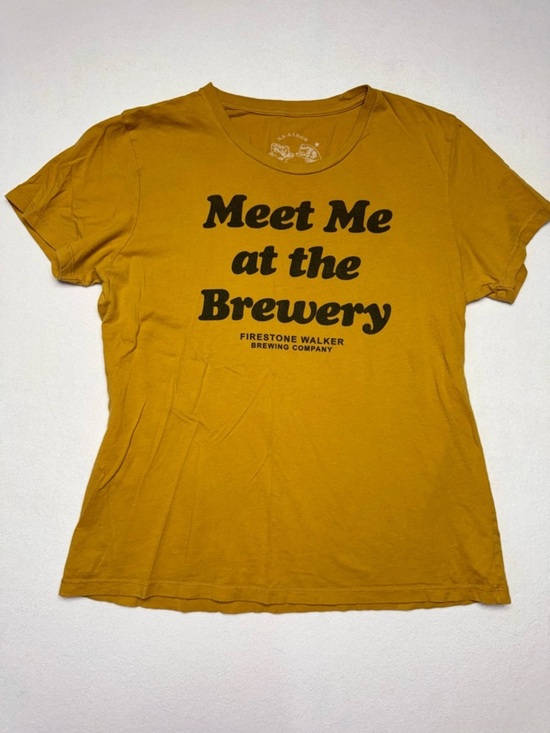 Tops - Meet Me at The Brewery Tee Size XXL